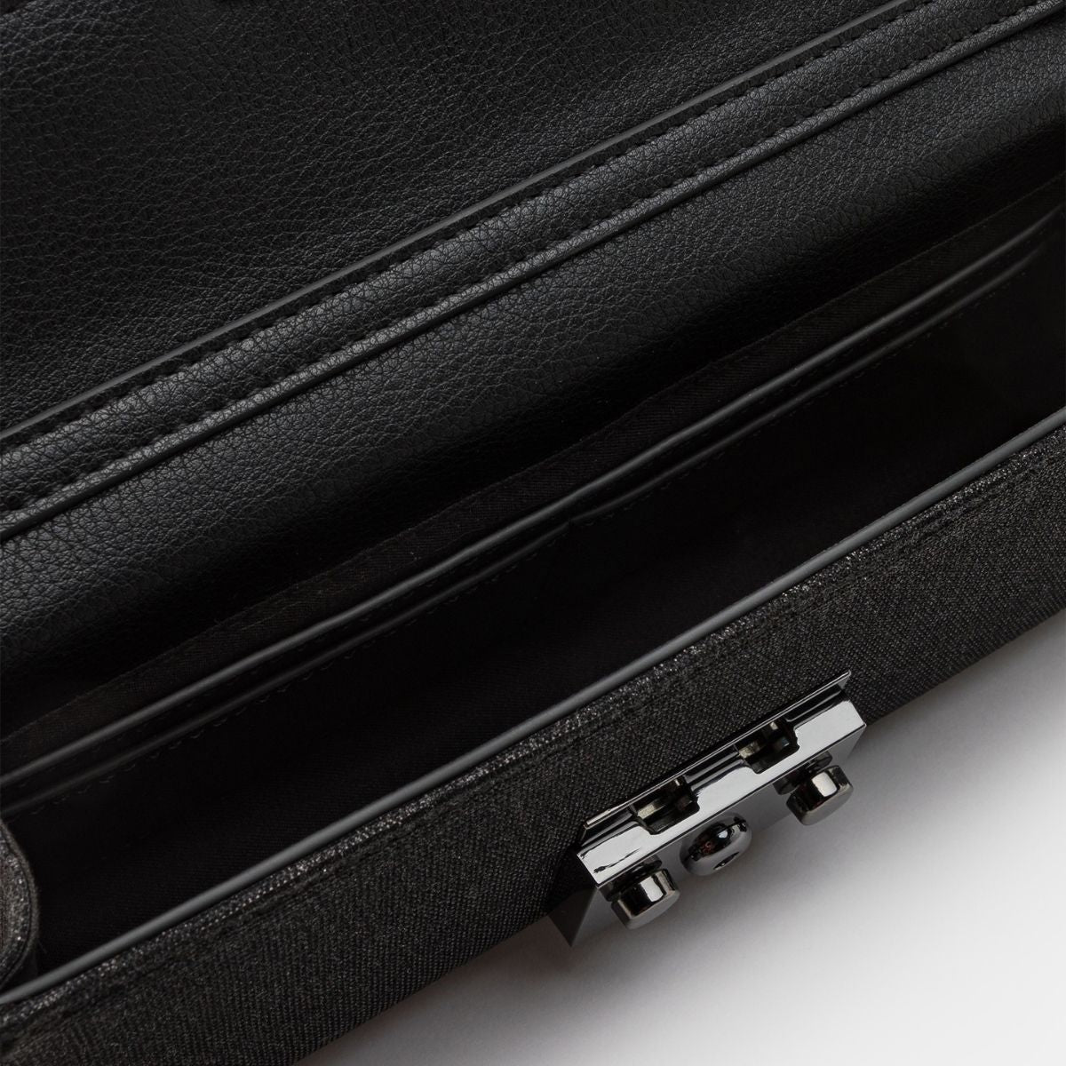 Nadi Clutch schwarz - L.Credi Munich