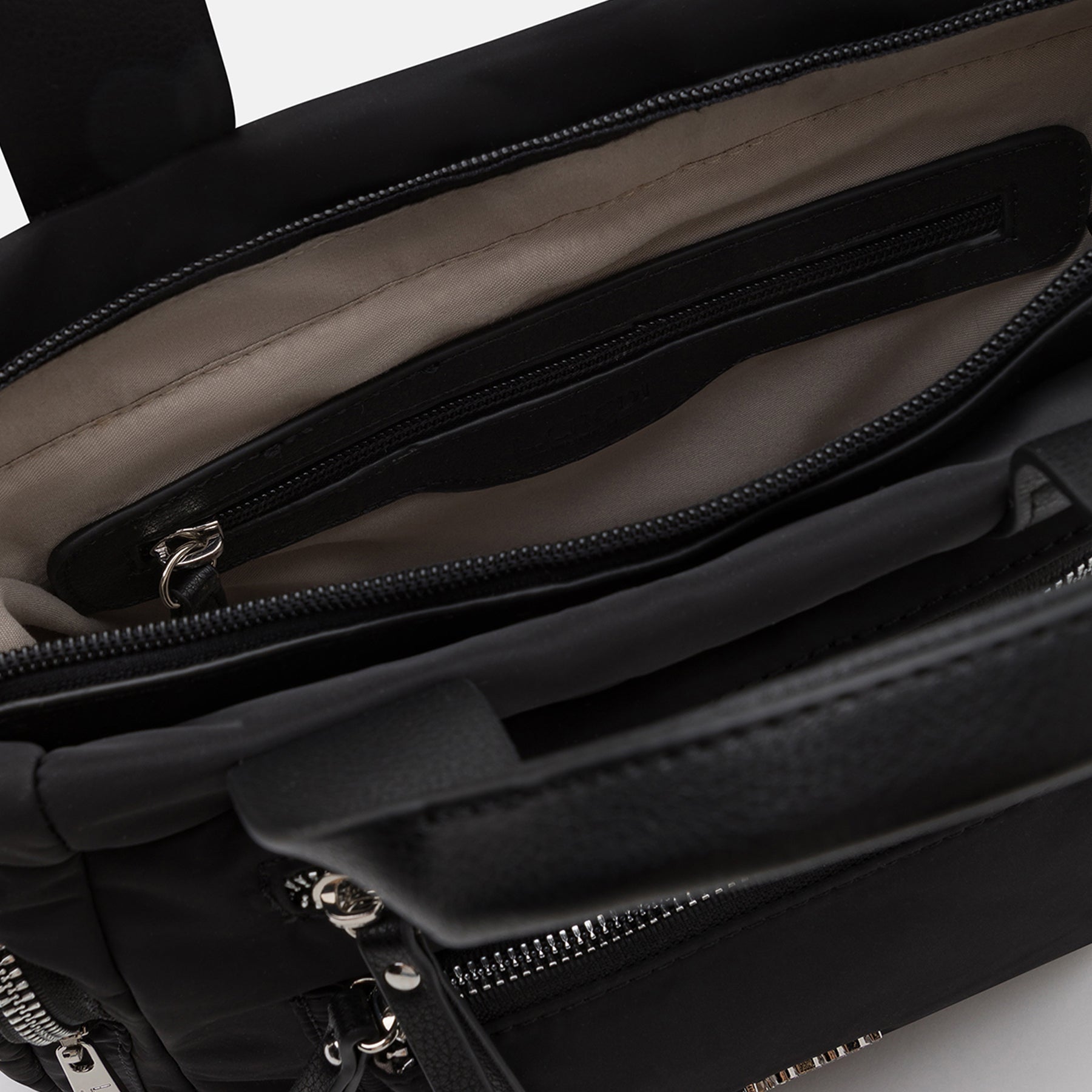 Odeta Henkeltasche schwarz - L.Credi Munich