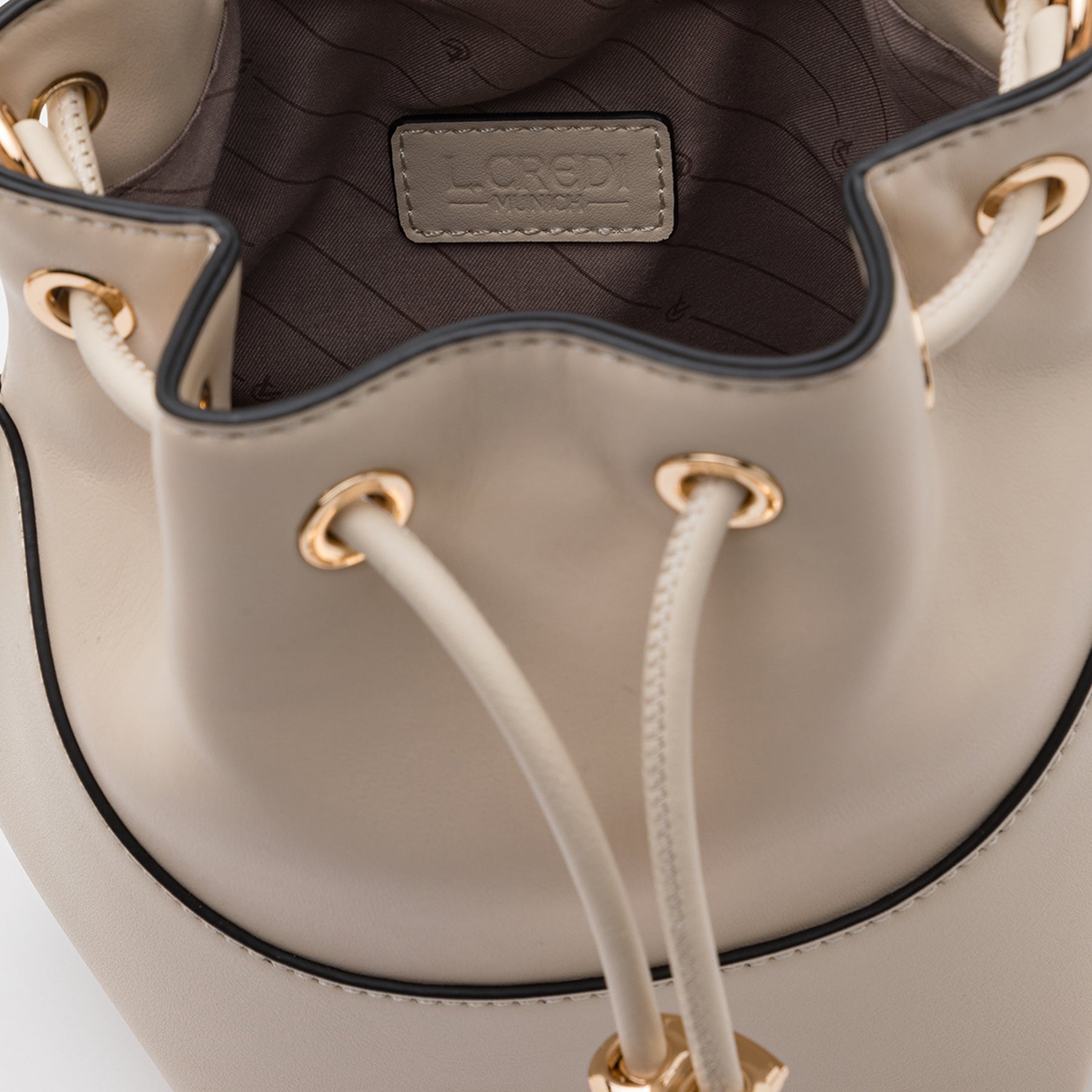 Olmina Hobo creme - L.Credi Munich