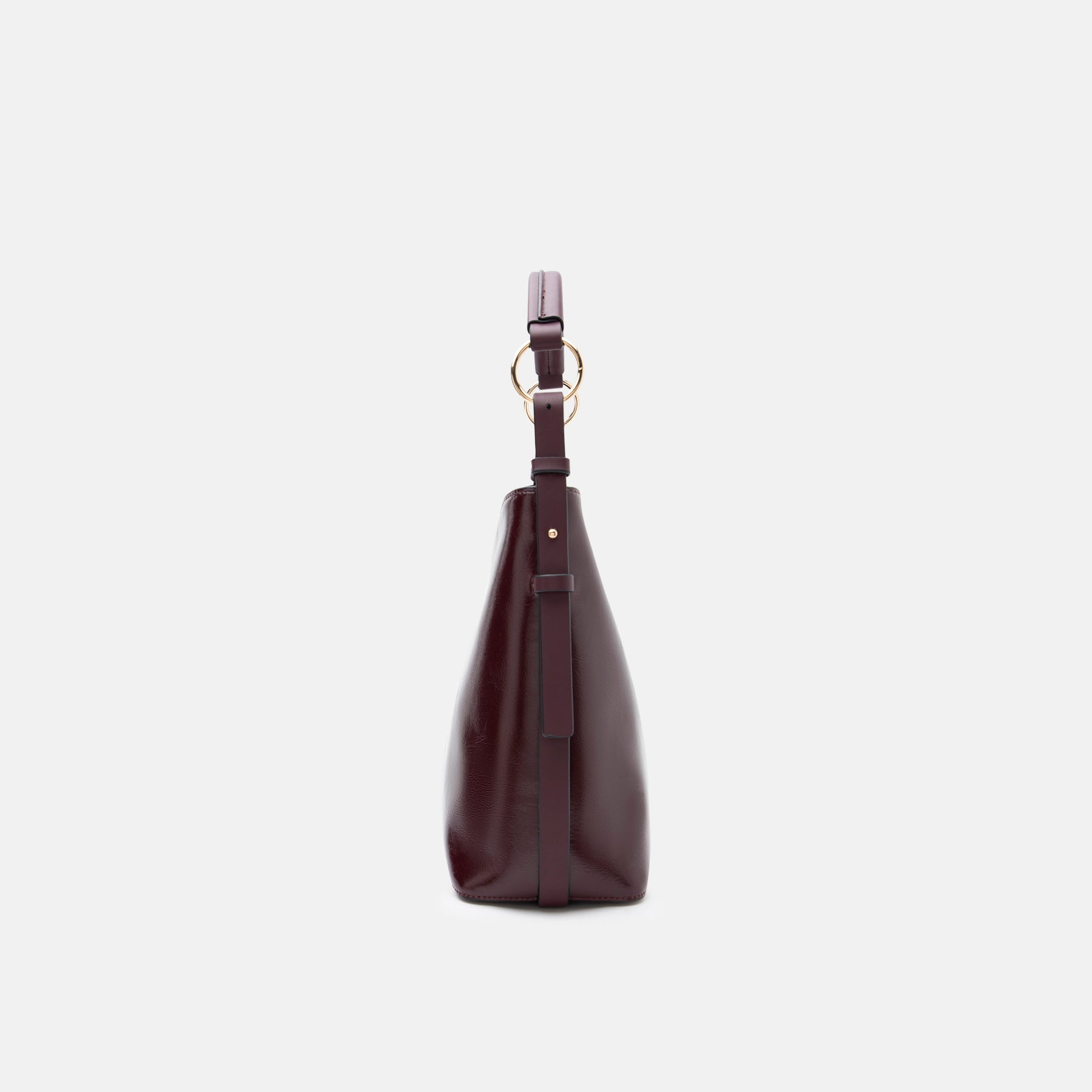 Phia Hobo wine