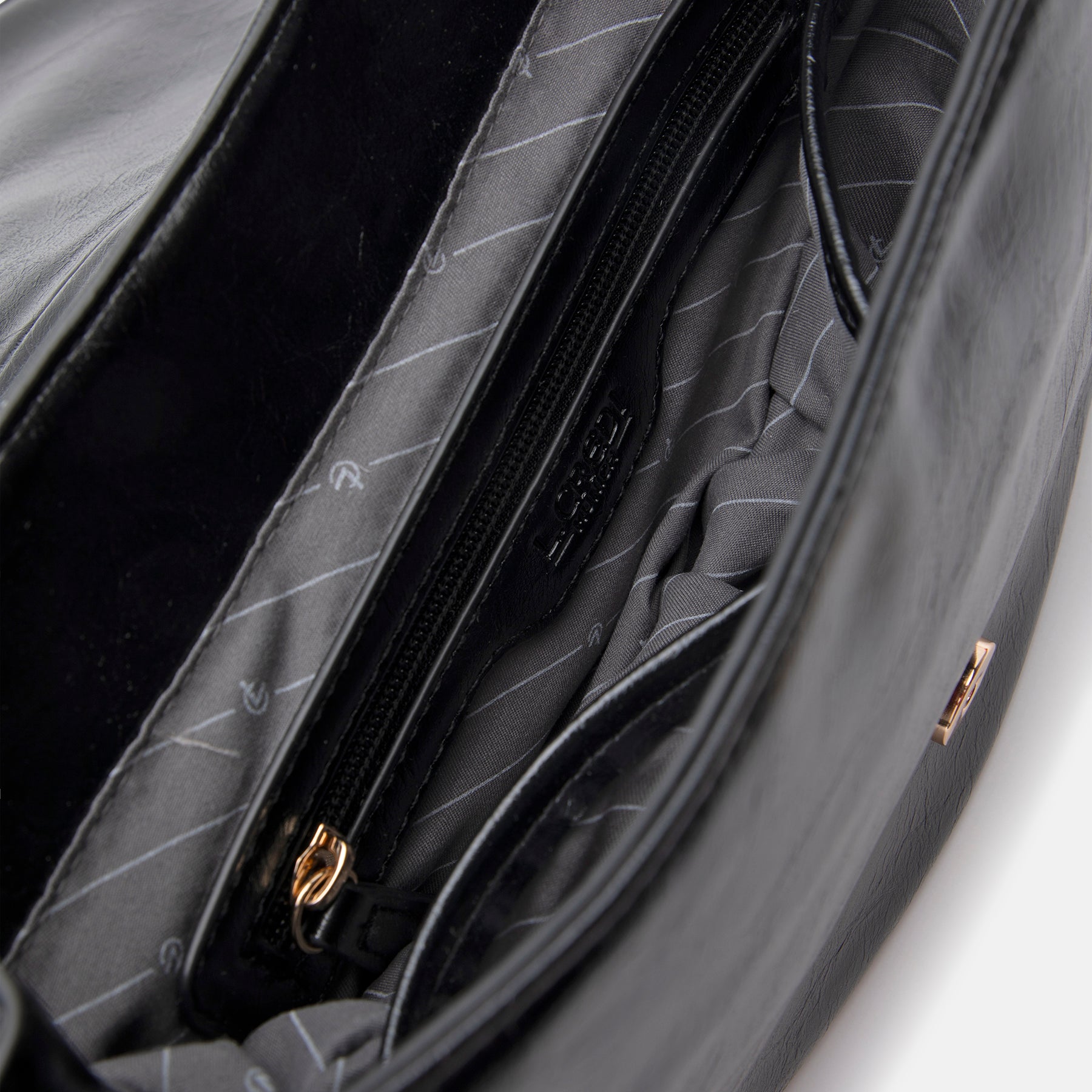 Paolina Hobo schwarz