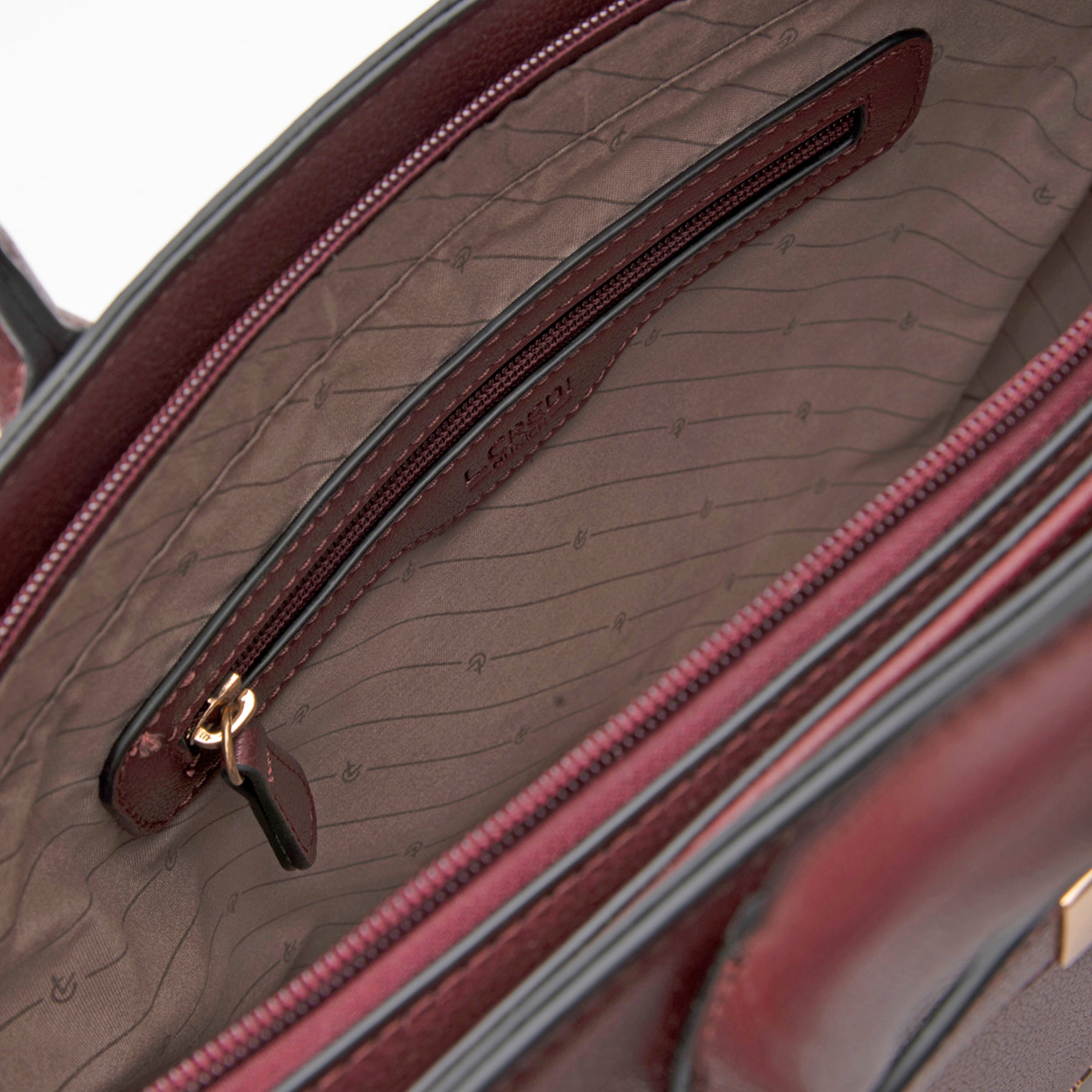 Konstanze Henkeltasche wine