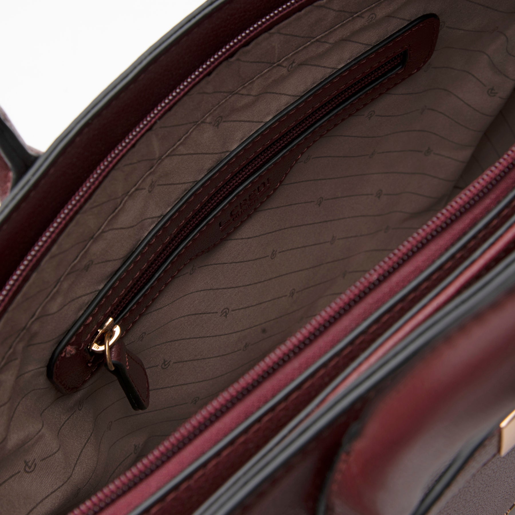 Konstanze Henkeltasche wine