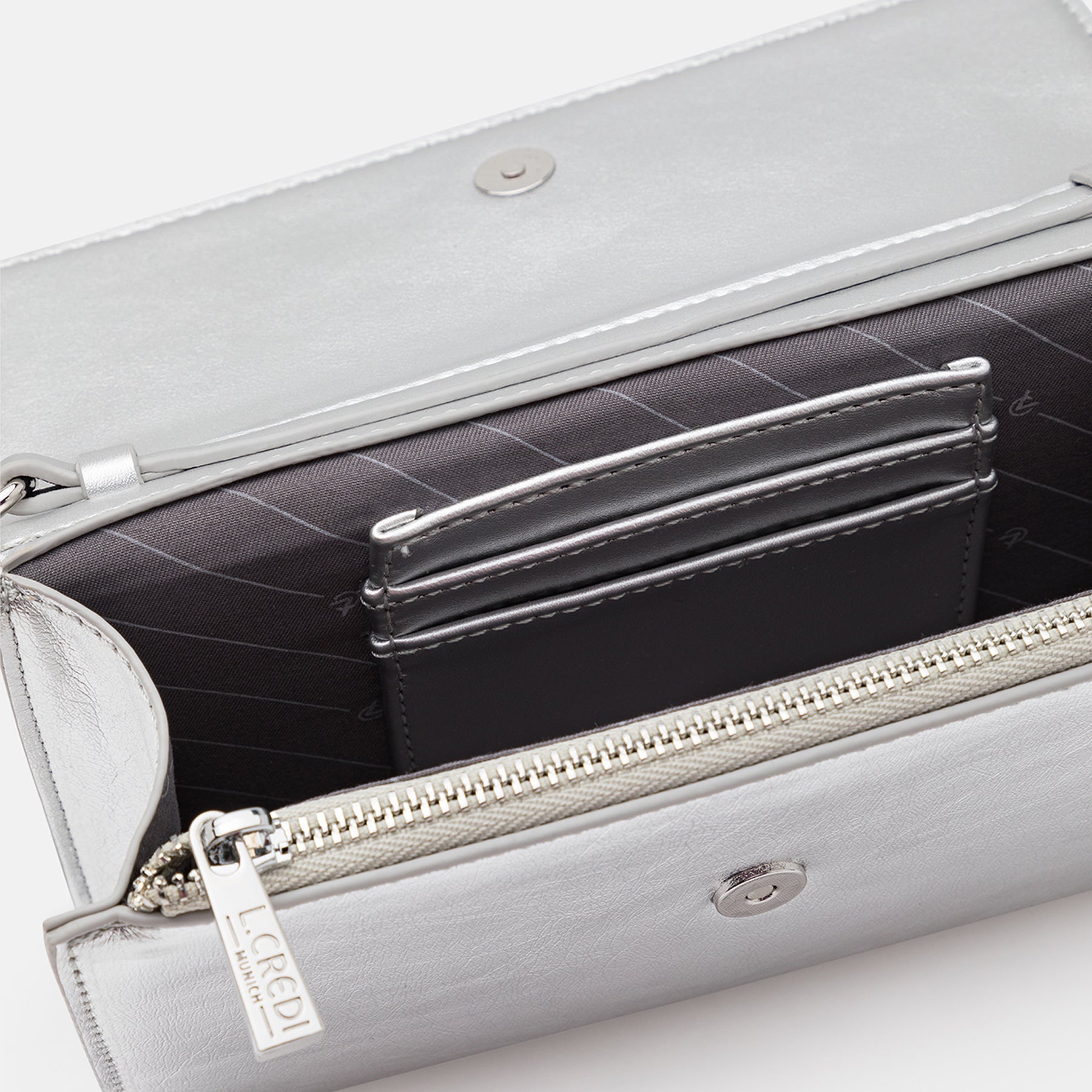 Oliviana Clutch silber