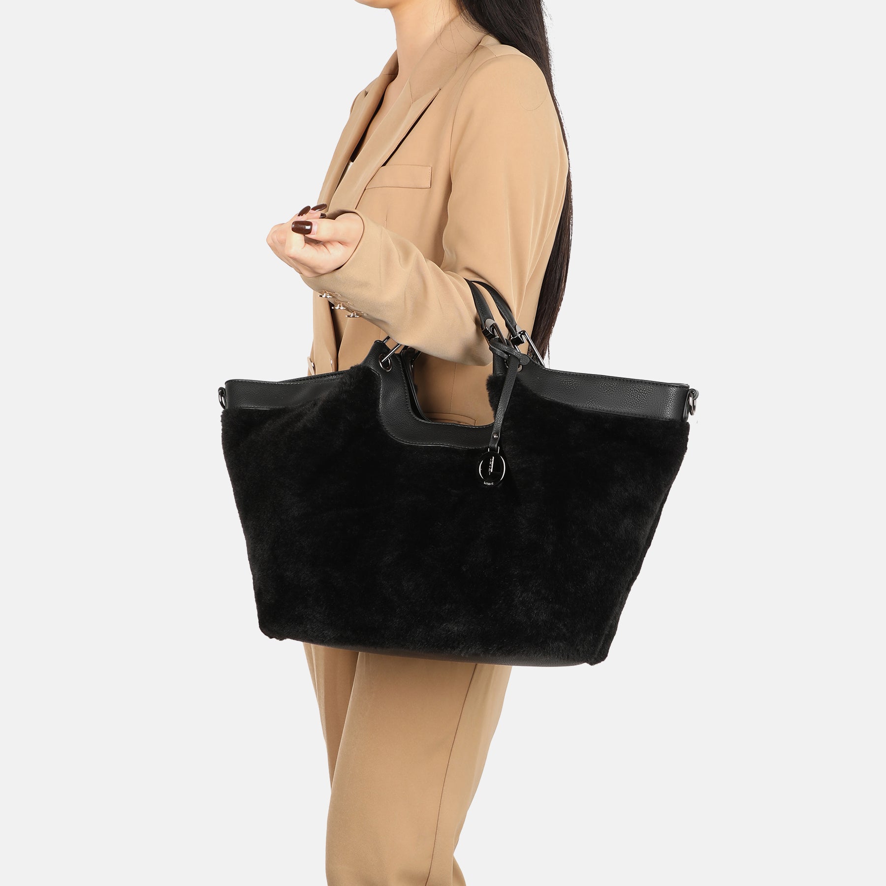 T-Ovlina Henkeltasche schwarz