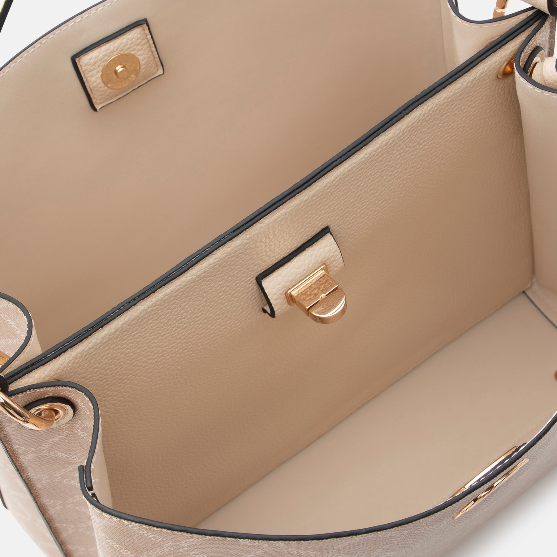 Filiberta Hobo white sand