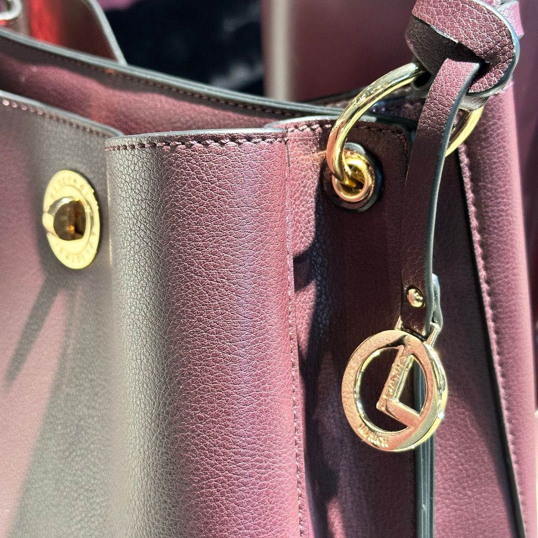 L. Credi your brand for high-quality bags & wallets